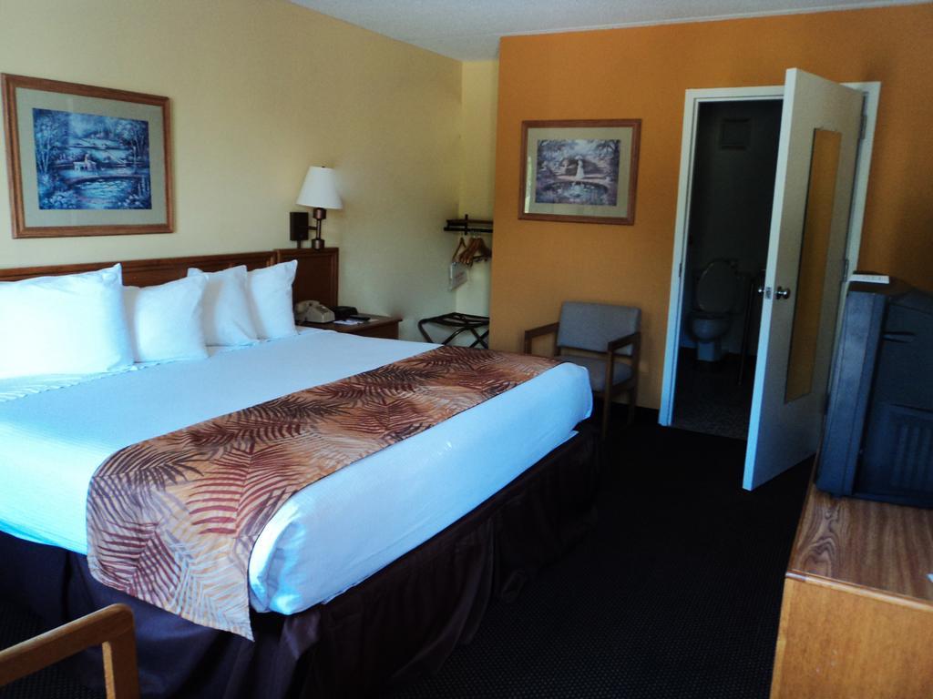 Ramada Branson Hotel And Resort Pokoj fotografie