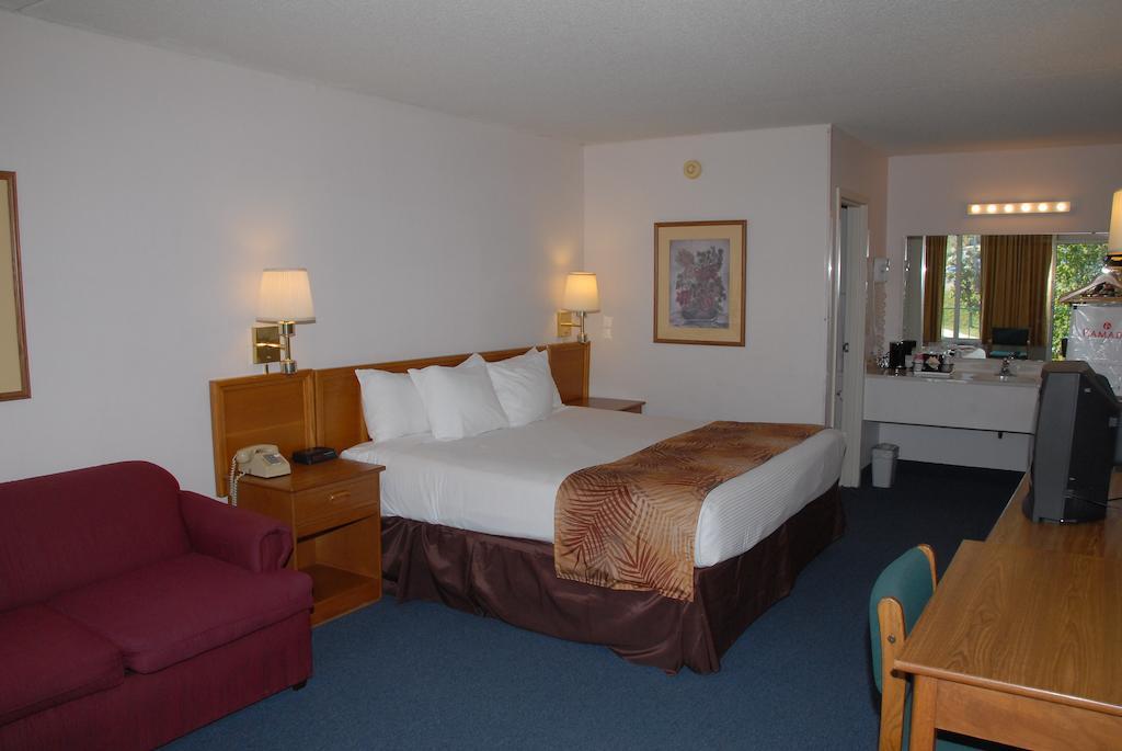 Ramada Branson Hotel And Resort Pokoj fotografie